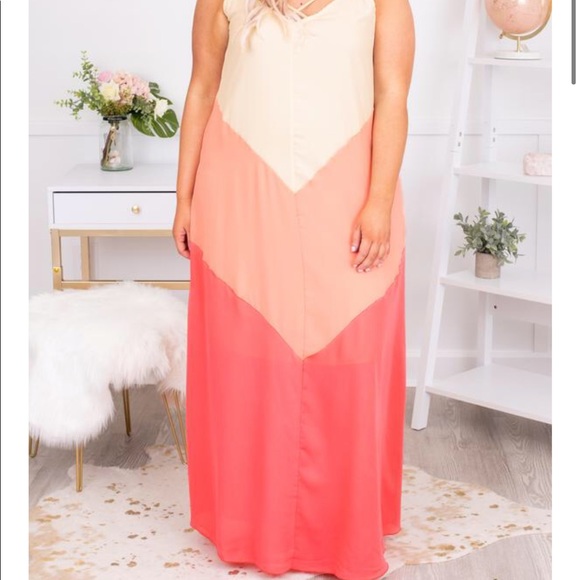 Chic Soul Maxi Dress - Picture 2 of 5